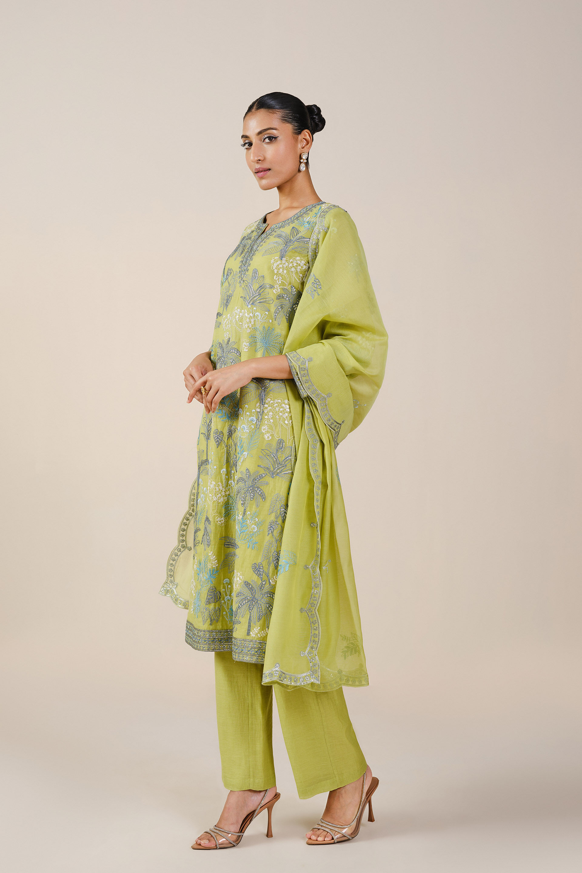 Pelagia Embroidered Mul Suit Set Lime